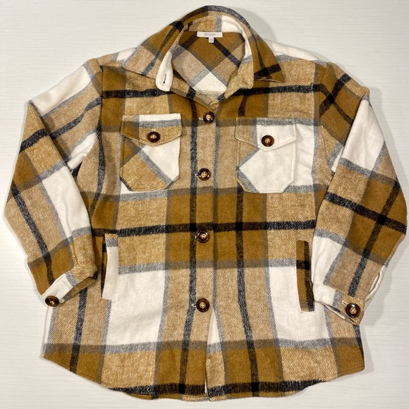 BEAUTIFUL LADIES SHACKET! New without tags. - Picture 4 of 6